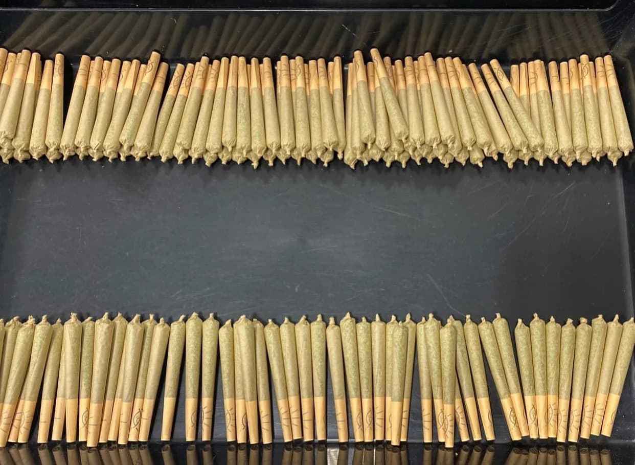 Buy Pre Rolled Joints UK: Best THCA Weed Strains and Medical Cannabis Flowers London